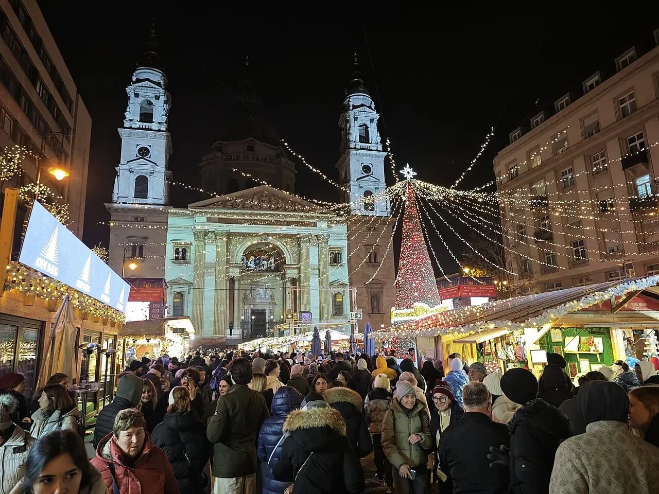 Budapest Christmas Market 2026 in a Day: Hour by Hour from Stansted